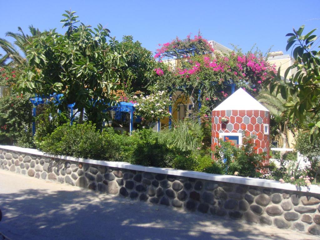 Hotel Avra Kamari  Exterior photo