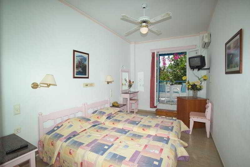 Hotel Avra Kamari  Exterior photo